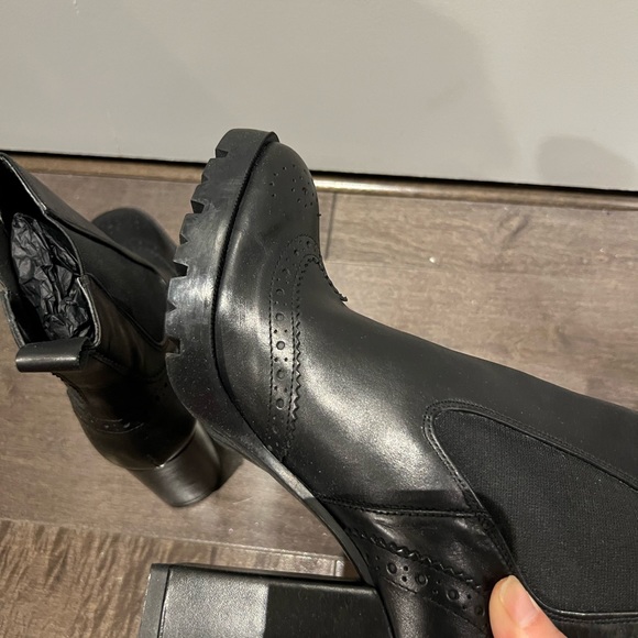 Black Platform Boot - Picture 5 of 6